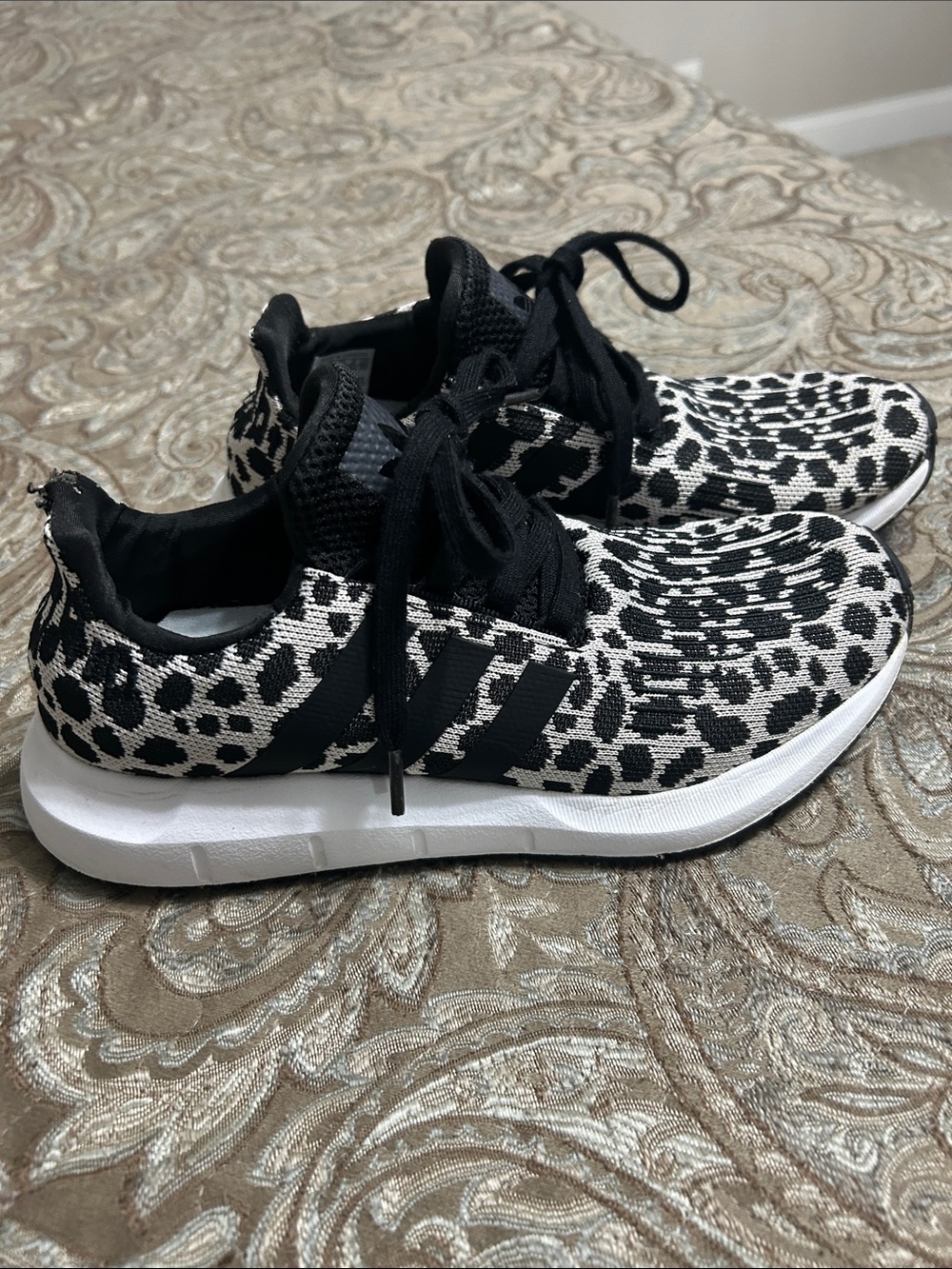 Black & White Leopard Knit Sneakers
